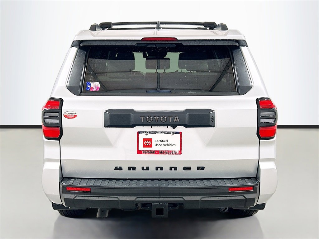 Used 2025 Toyota 4Runner SR5 image 5