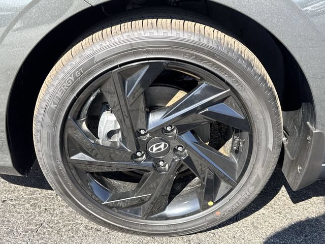 New 2026 Hyundai Elantra Sport image 17