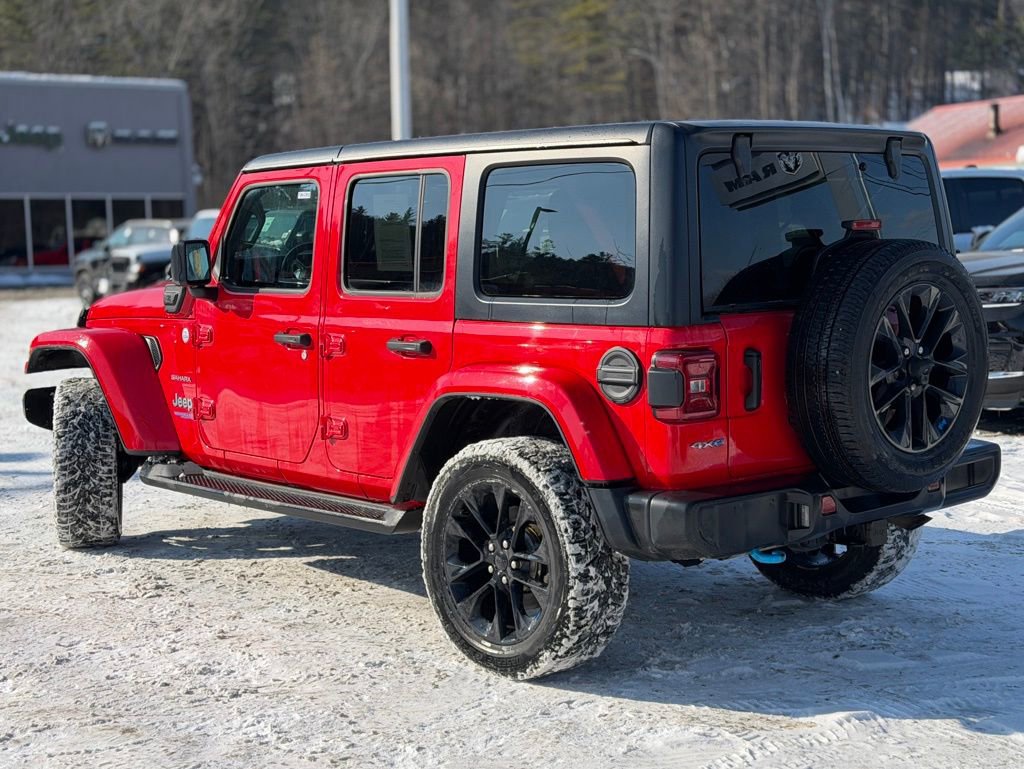 Used 2022 Jeep Wrangler Unlimited Sahara w/ Cold Weather Group image 3