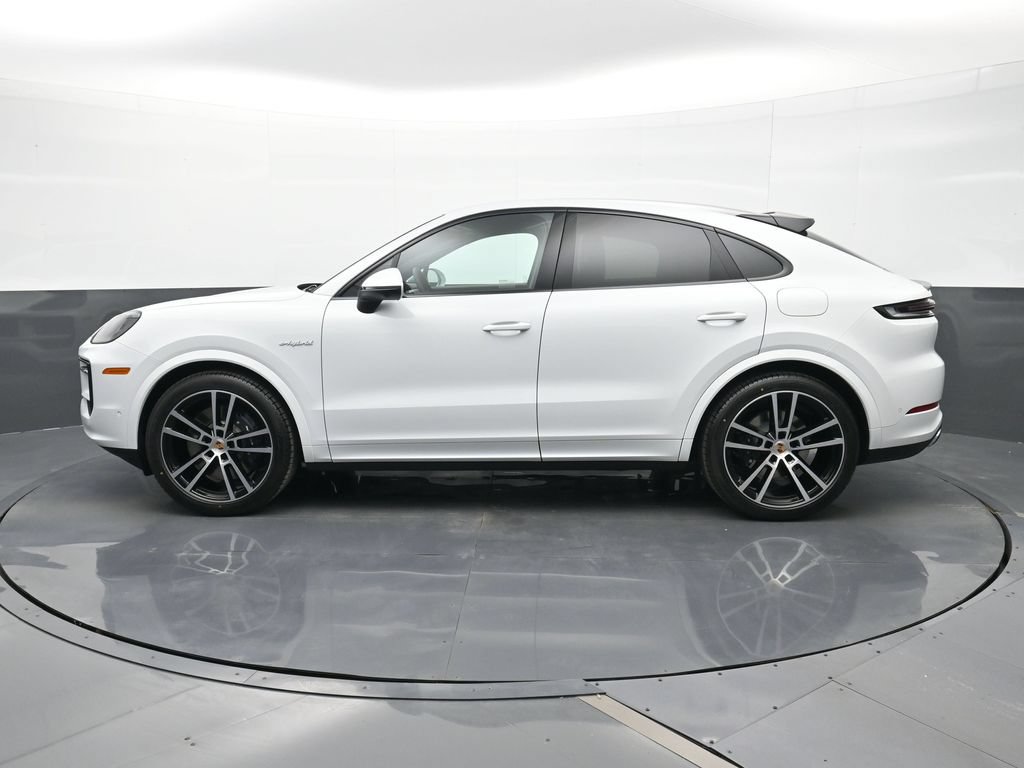 New 2026 Porsche Cayenne E-Hybrid Coupe AWD/4WD image 2