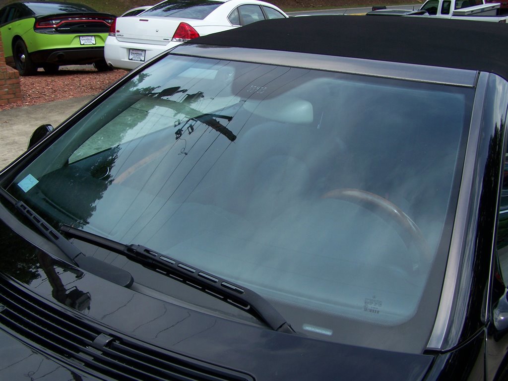 Used 2005 Mercedes-Benz CLK 500 Cabriolet image 36