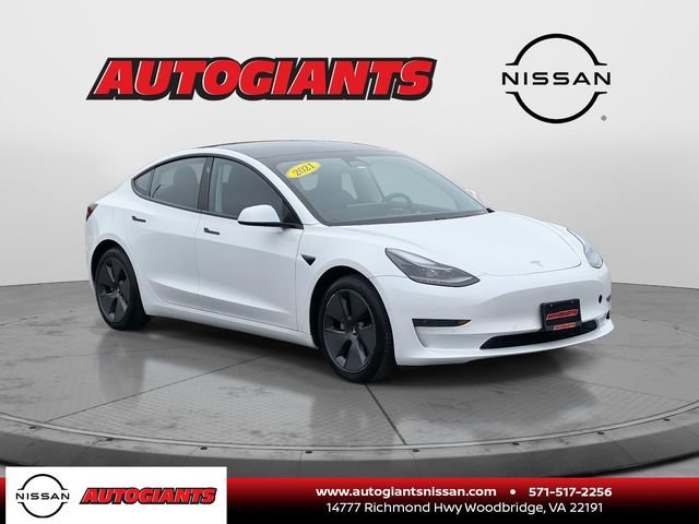 Used 2021 Tesla Model 3 Standard Range Plus image 1