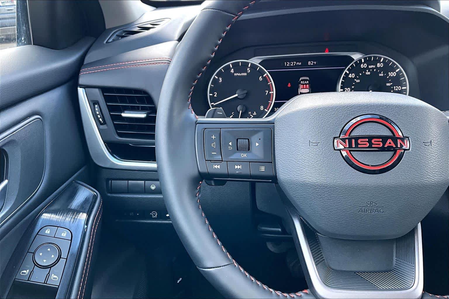 Certified 2025 Nissan Rogue SV AWD/4WD image 23