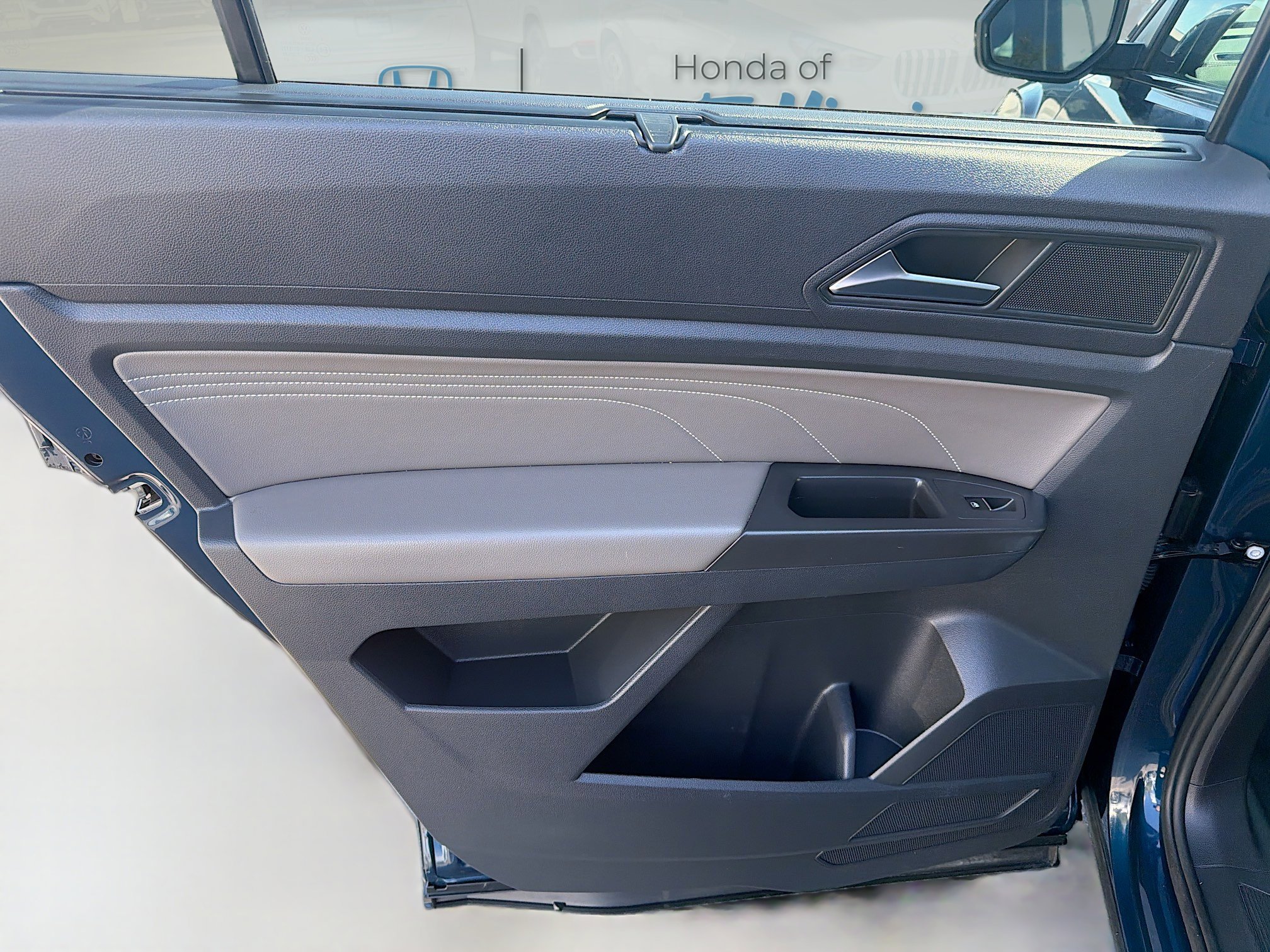 Used 2022 Volkswagen Atlas SE image 25