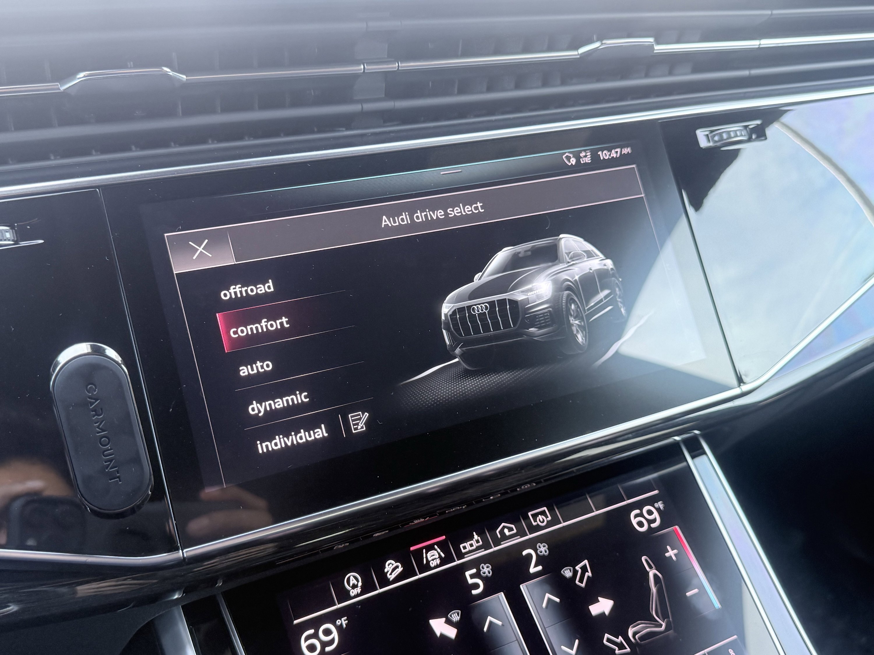 Used 2019 Audi Q8 Premium Plus w/ Premium Plus AWD/4WD image 69