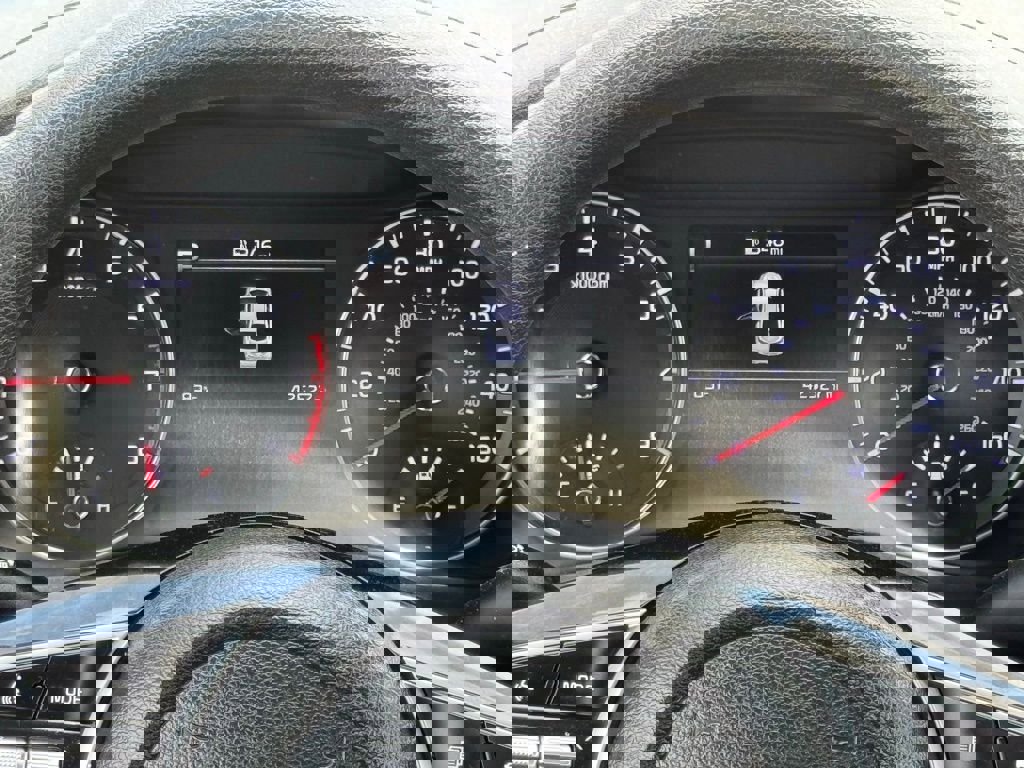 Used 2023 Kia Forte LXS image 3