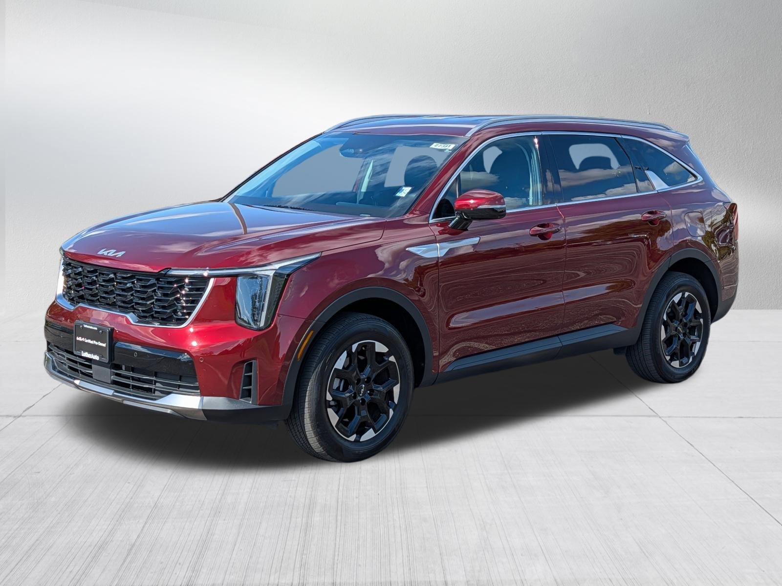 Certified 2025 Kia Sorento S AWD/4WD image 3