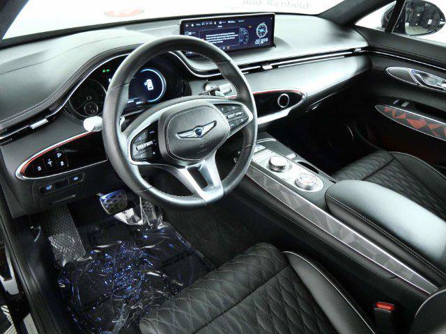 Used 2024 Genesis GV70 3.5T Sport w/ Sport Advanced Package AWD/4WD image 11