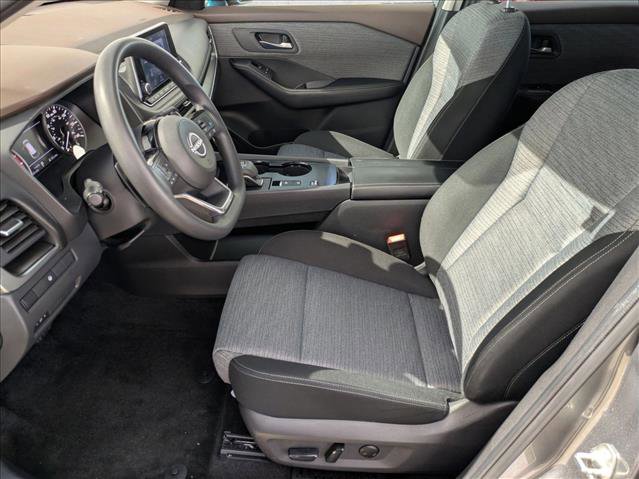 Used 2023 Nissan Rogue SV image 15