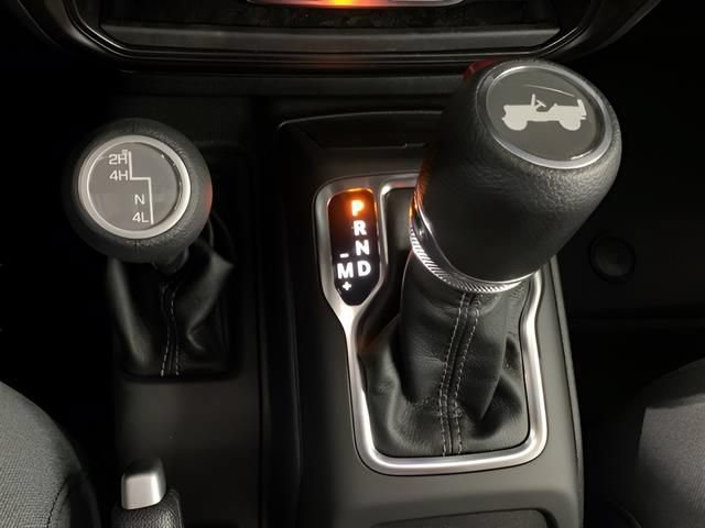 Used 2025 Jeep Wrangler Unlimited Sport AWD/4WD image 34