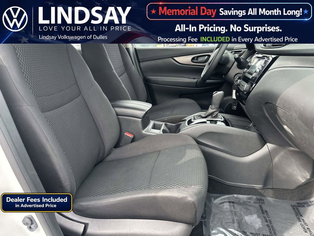 Used 2018 Nissan Rogue Sport S FWD image 12