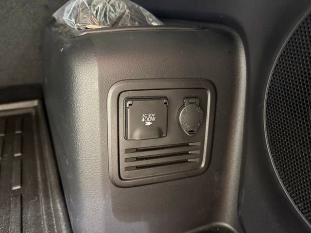 Used 2023 Toyota 4Runner Limited image 9