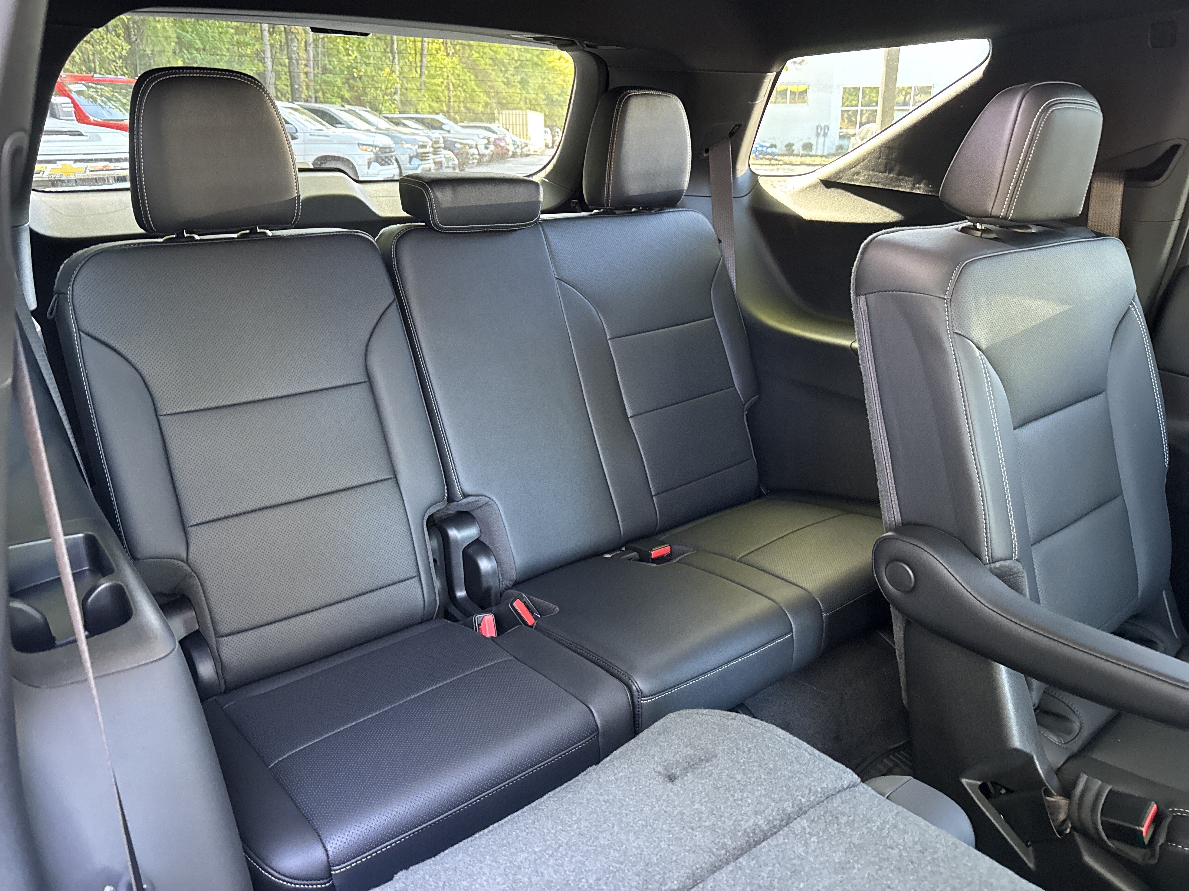 New 2027 Chevrolet Traverse LT w/ Enhanced Driving Package FWD image 16