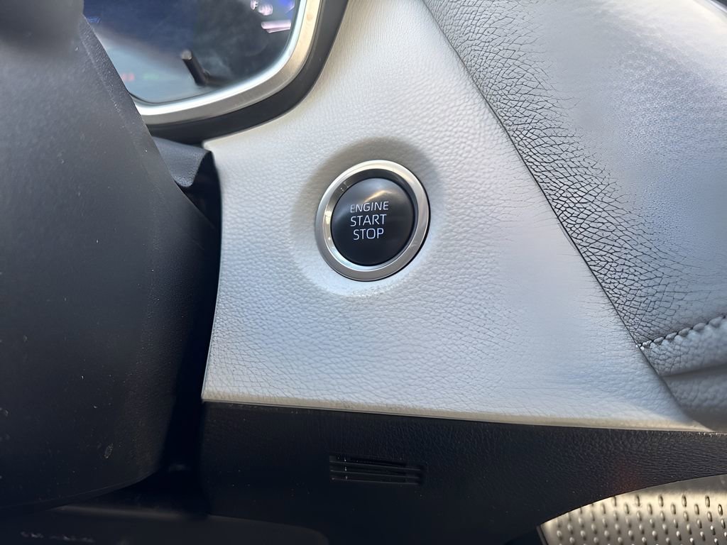 Used 2021 Toyota Corolla XSE image 21