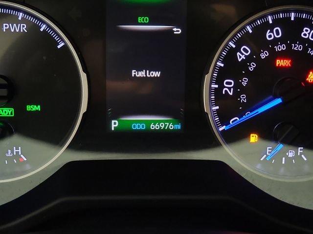 Used 2021 Toyota RAV4 LE AWD/4WD image 2