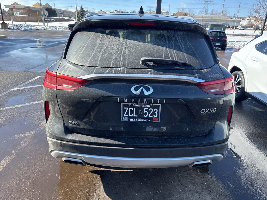 Used 2024 INFINITI QX50 Sensory image 7