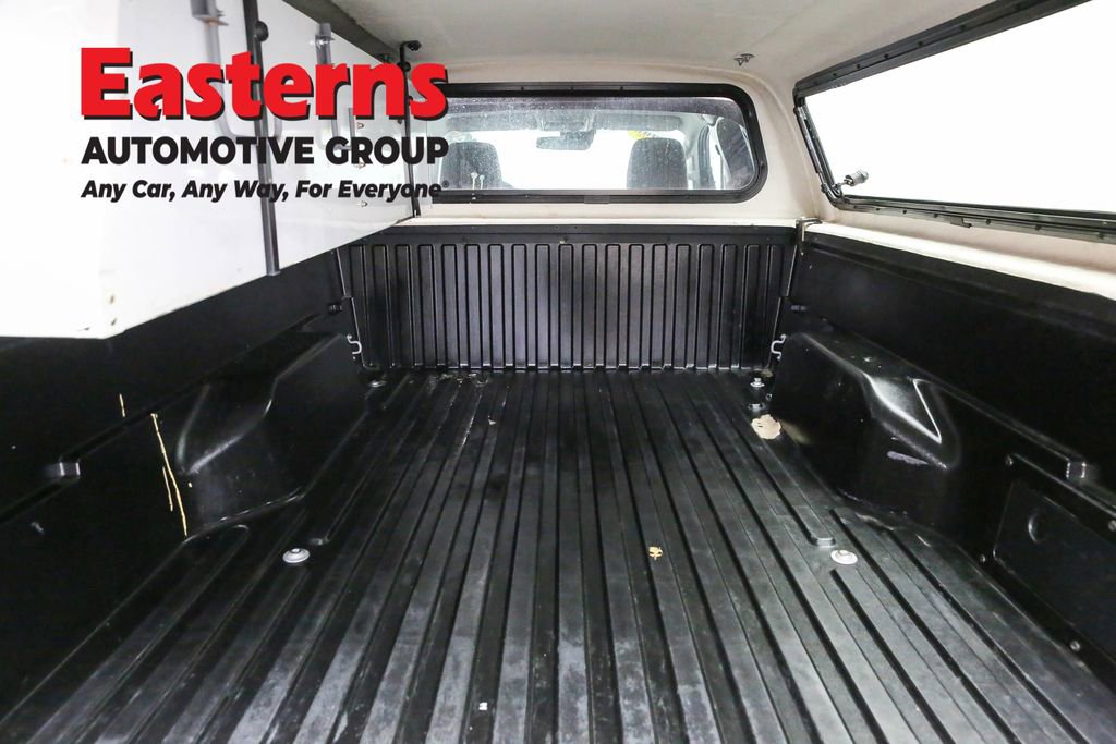 Used 2022 Toyota Tacoma SR image 9