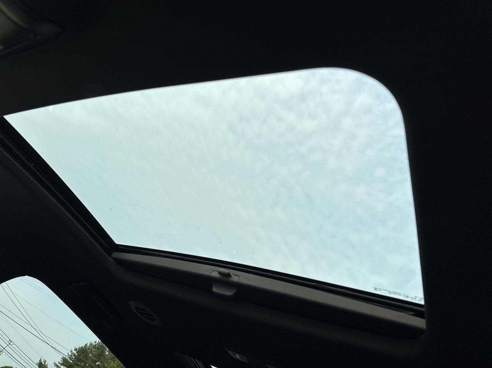 Used 2022 Buick Enclave Premium w/ Experience Buick Package image 19