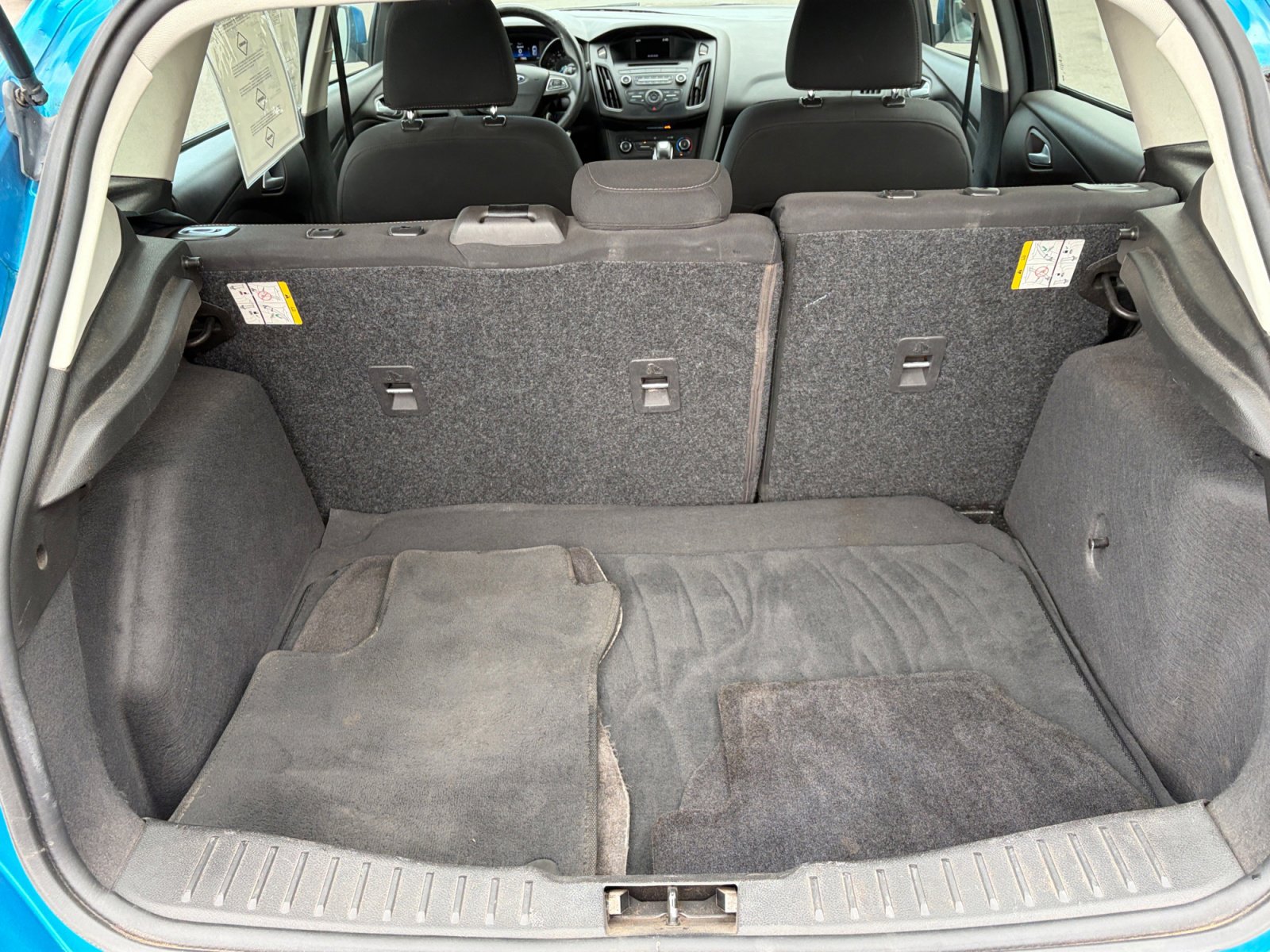 Used 2016 Ford Focus SE FWD image 28
