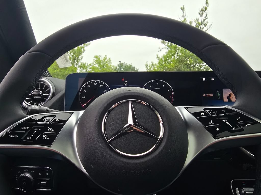 New 2026 Mercedes-Benz GLA 250 4MATIC image 27
