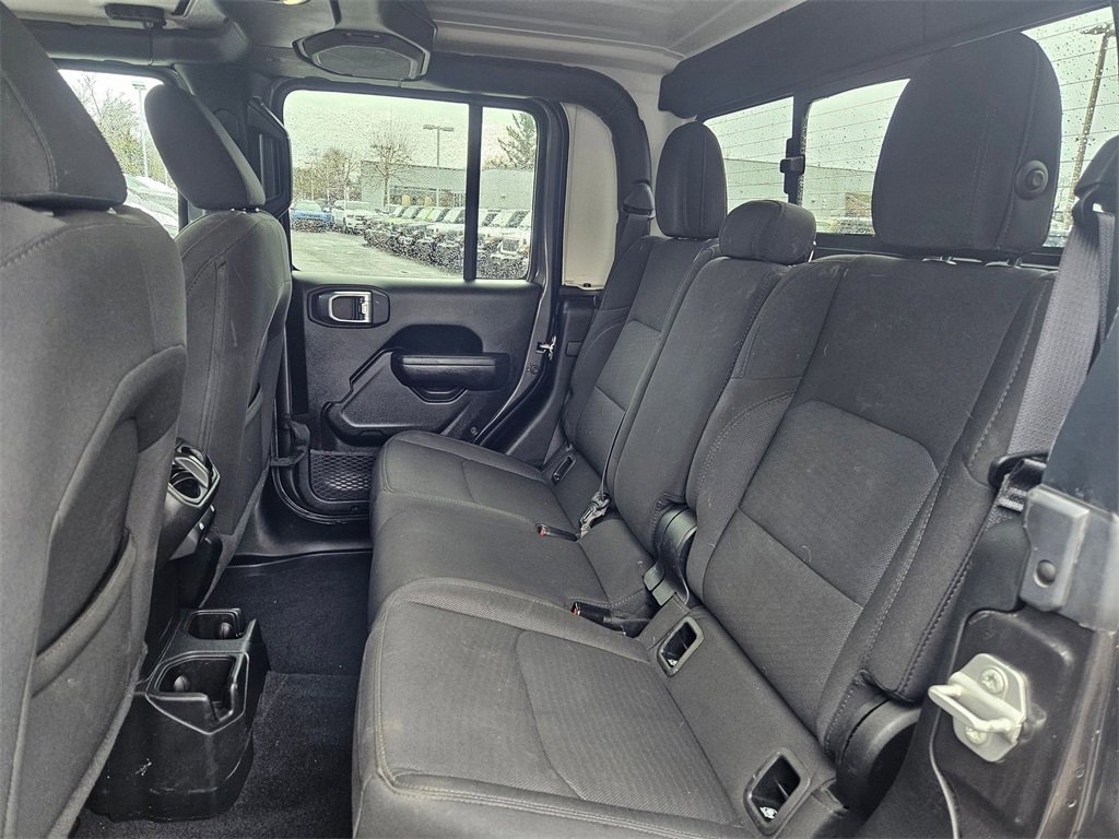 Certified 2023 Jeep Gladiator Willys image 15