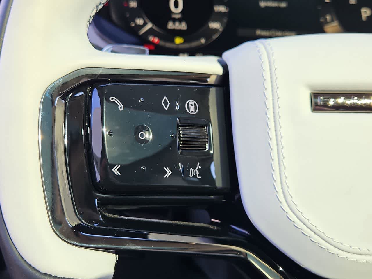 New 2025 Land Rover Range Rover Sport SV Edition Two image 22