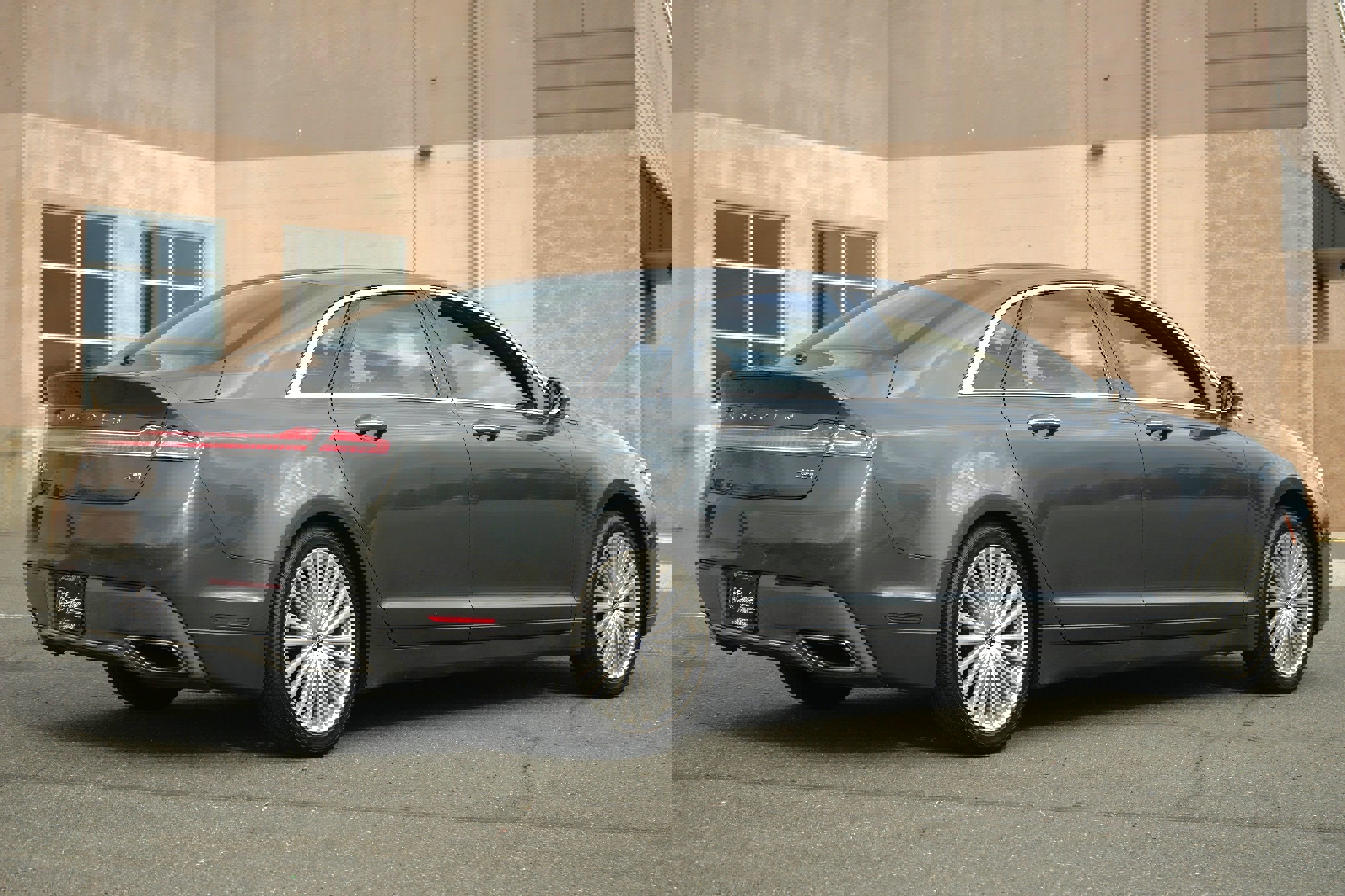 Used 2017 Lincoln MKZ Reserve FWD image 4