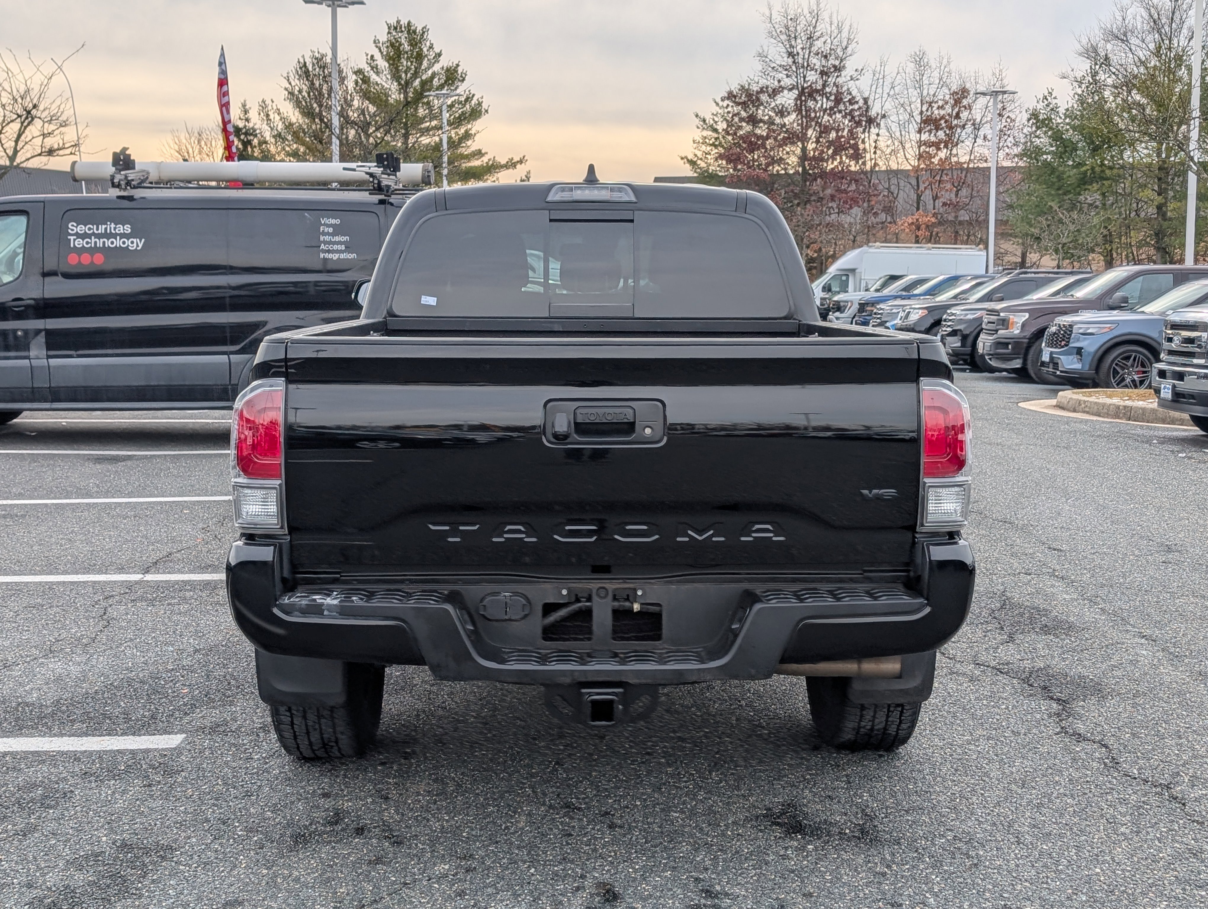 Used 2022 Toyota Tacoma TRD Sport image 4