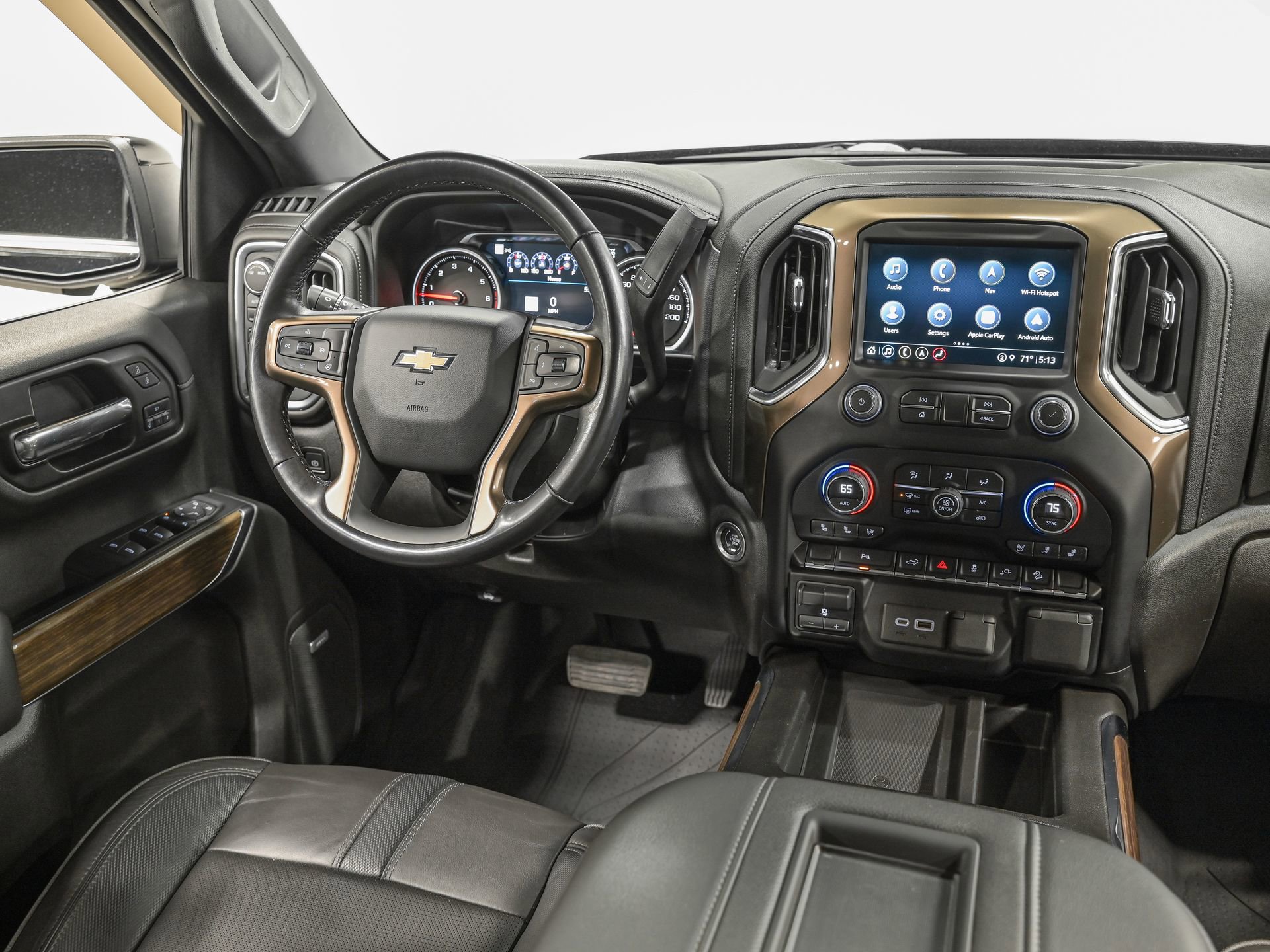 Used 2022 Chevrolet Silverado 1500 High Country w/ Z71 Off-Road Package image 30