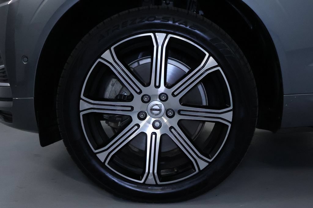 Used 2019 Volvo XC60 T8 Inscription w/ Advanced Package AWD/4WD image 34
