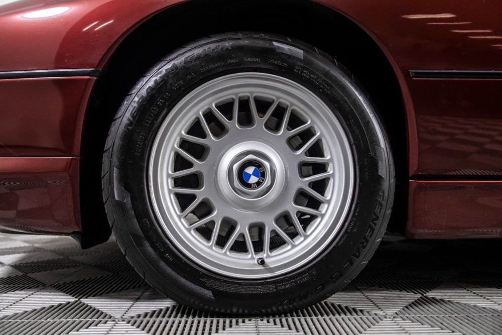 Used 1993 BMW 850Ci image 37