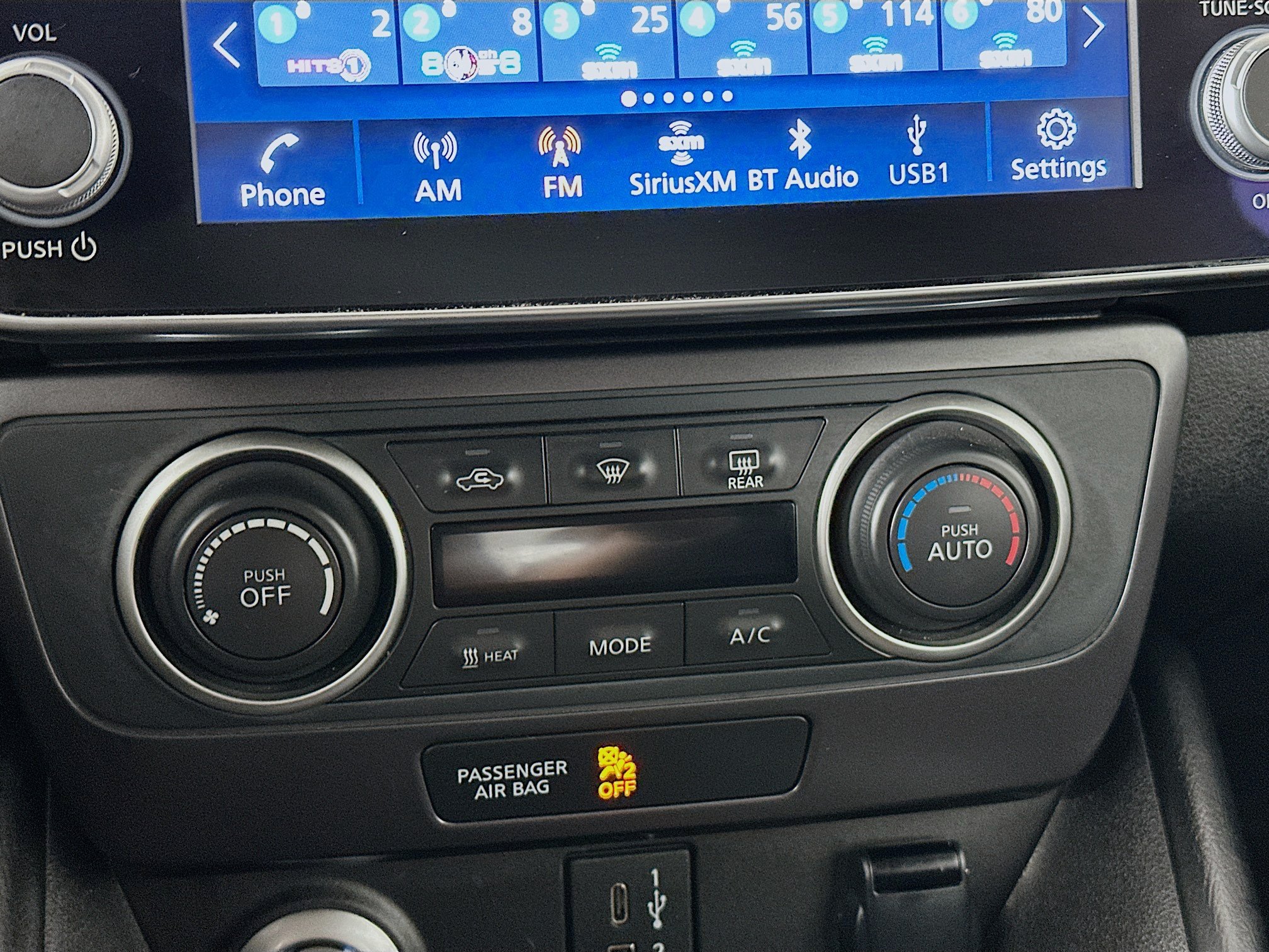 Used 2025 Nissan Leaf S FWD image 23