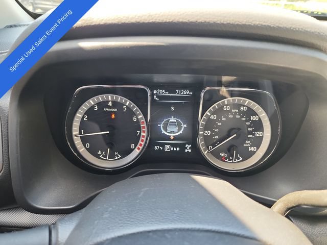 Used 2017 Nissan Titan PRO-4X AWD/4WD image 15