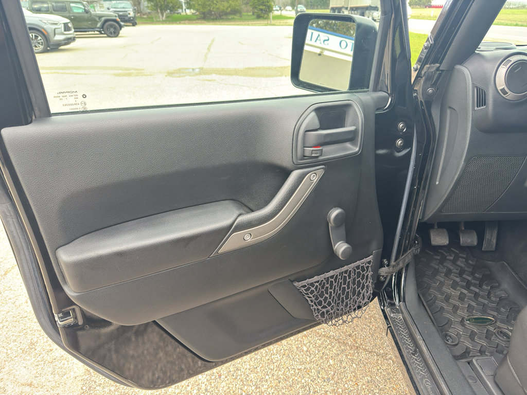 Used 2017 Jeep Wrangler Sport AWD/4WD image 17