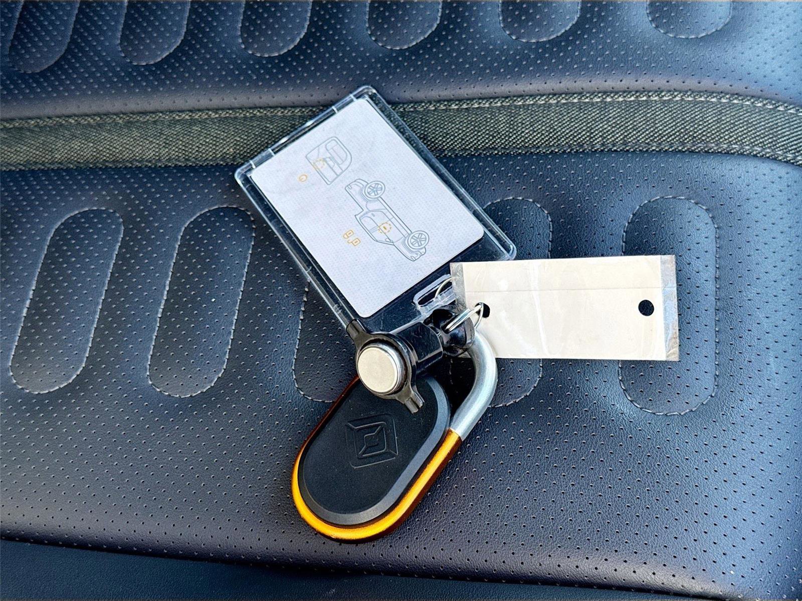 Used 2022 Rivian R1T Launch Edition image 27