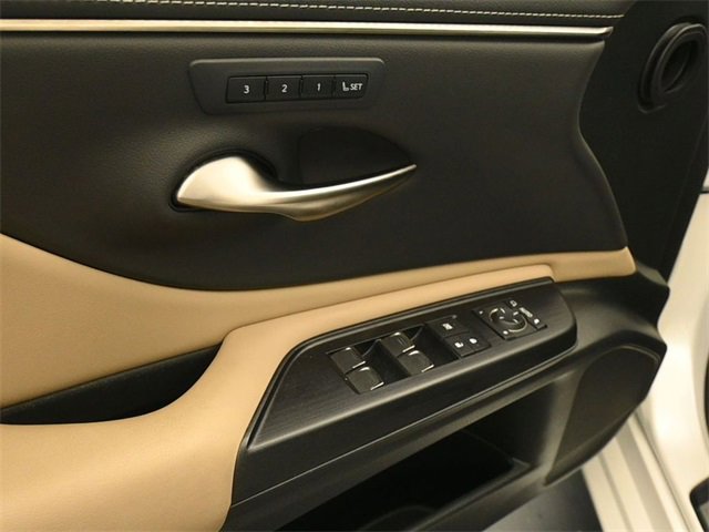 Used 2021 Lexus ES 350 w/ Premium Package image 13