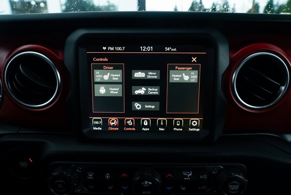 Used 2023 Jeep Wrangler Unlimited Rubicon w/ Cold Weather Group image 17