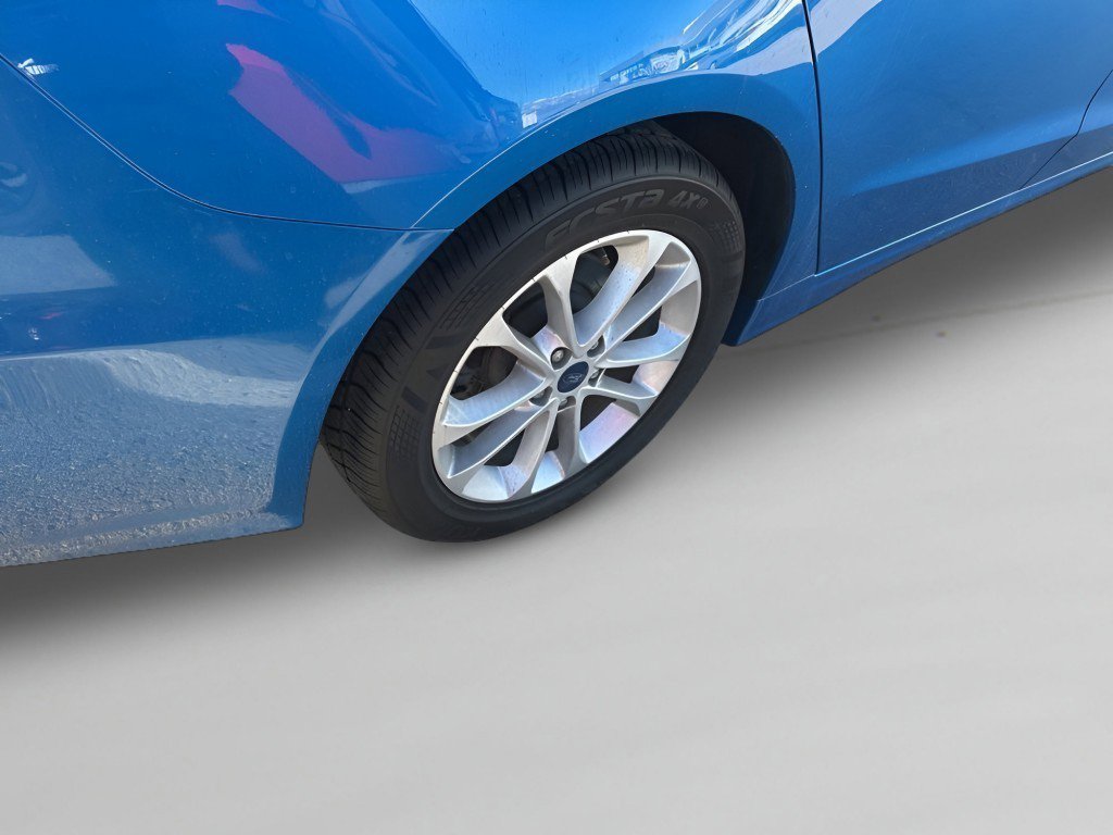 Used 2020 Ford Fusion SE image 11