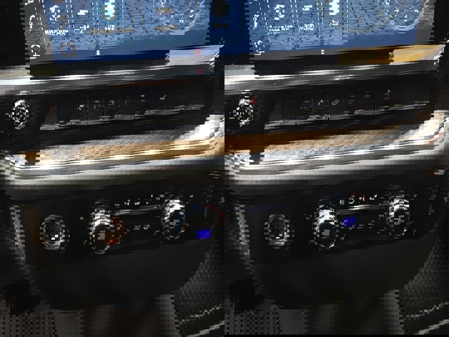 Used 2023 GMC Sierra 1500 Elevation image 14