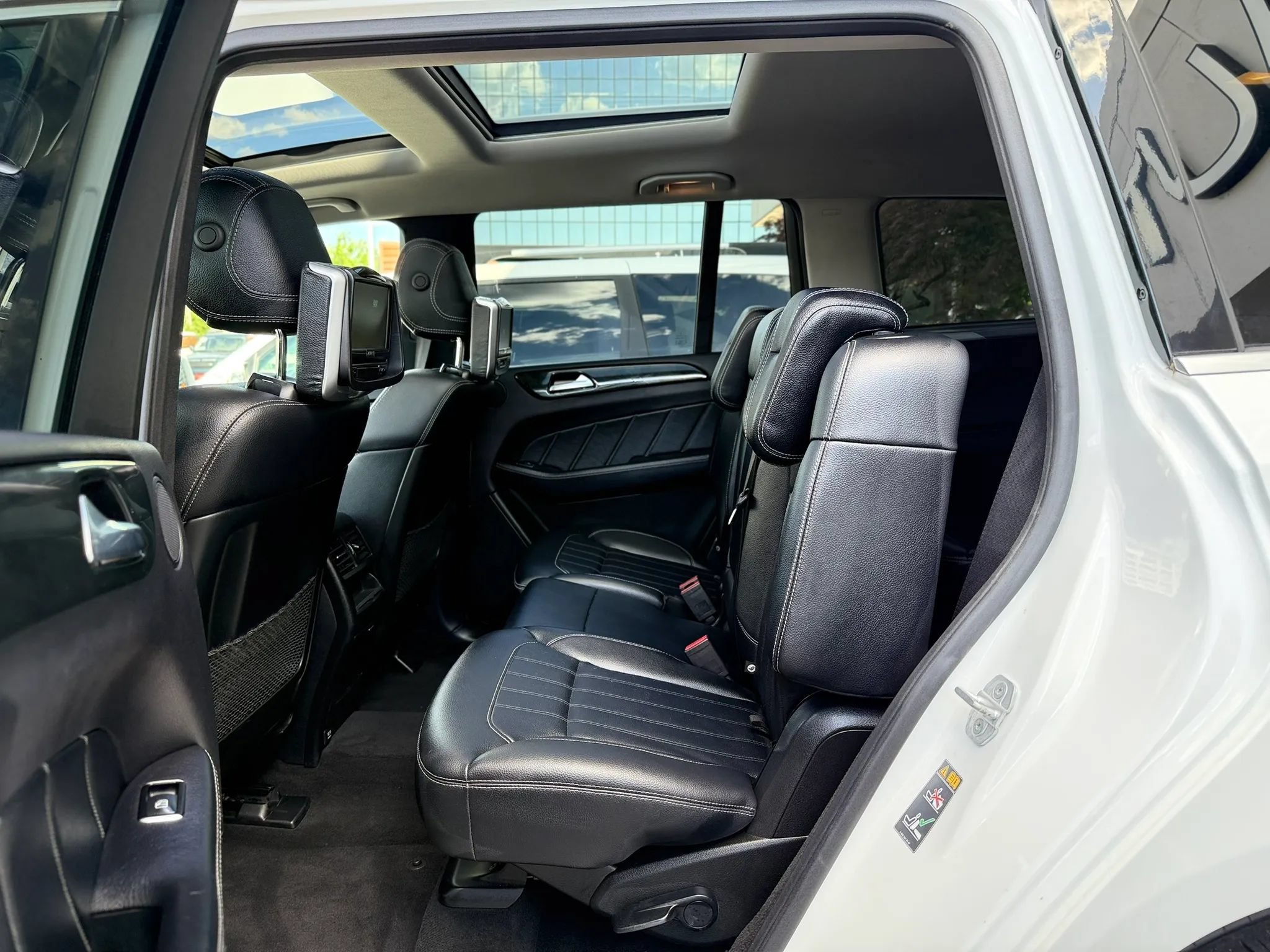 Used 2016 Mercedes-Benz GL 450 4MATIC image 30