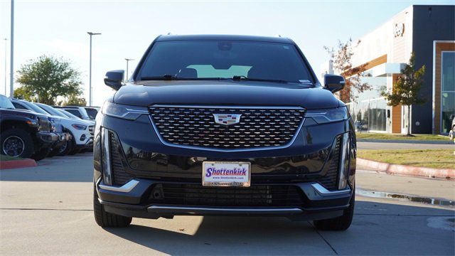 Used 2020 Cadillac XT6 Premium Luxury image 2