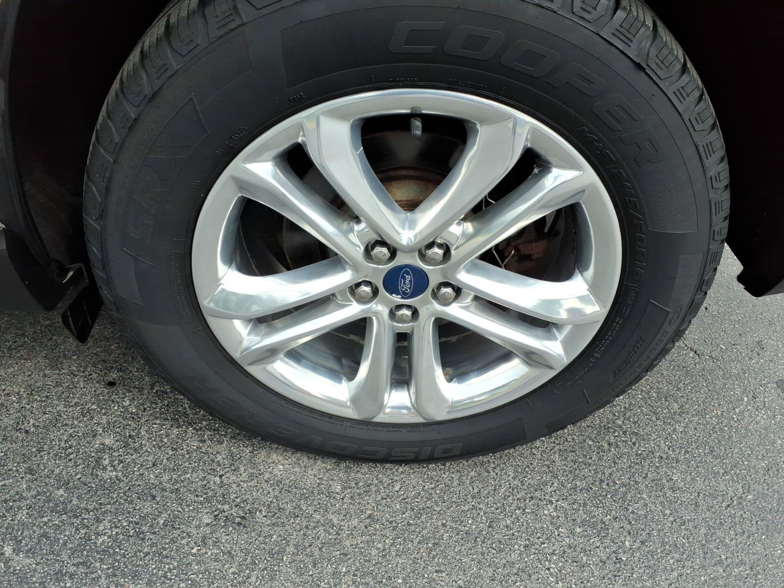 Used 2018 Ford Edge SEL w/ Equipment Group 201A AWD/4WD image 13