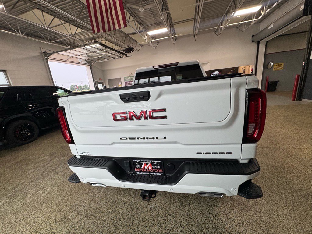 Used 2024 GMC Sierra 1500 Denali image 6