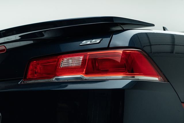 Used 2015 Chevrolet Camaro SS w/ Rear Vision Package image 14