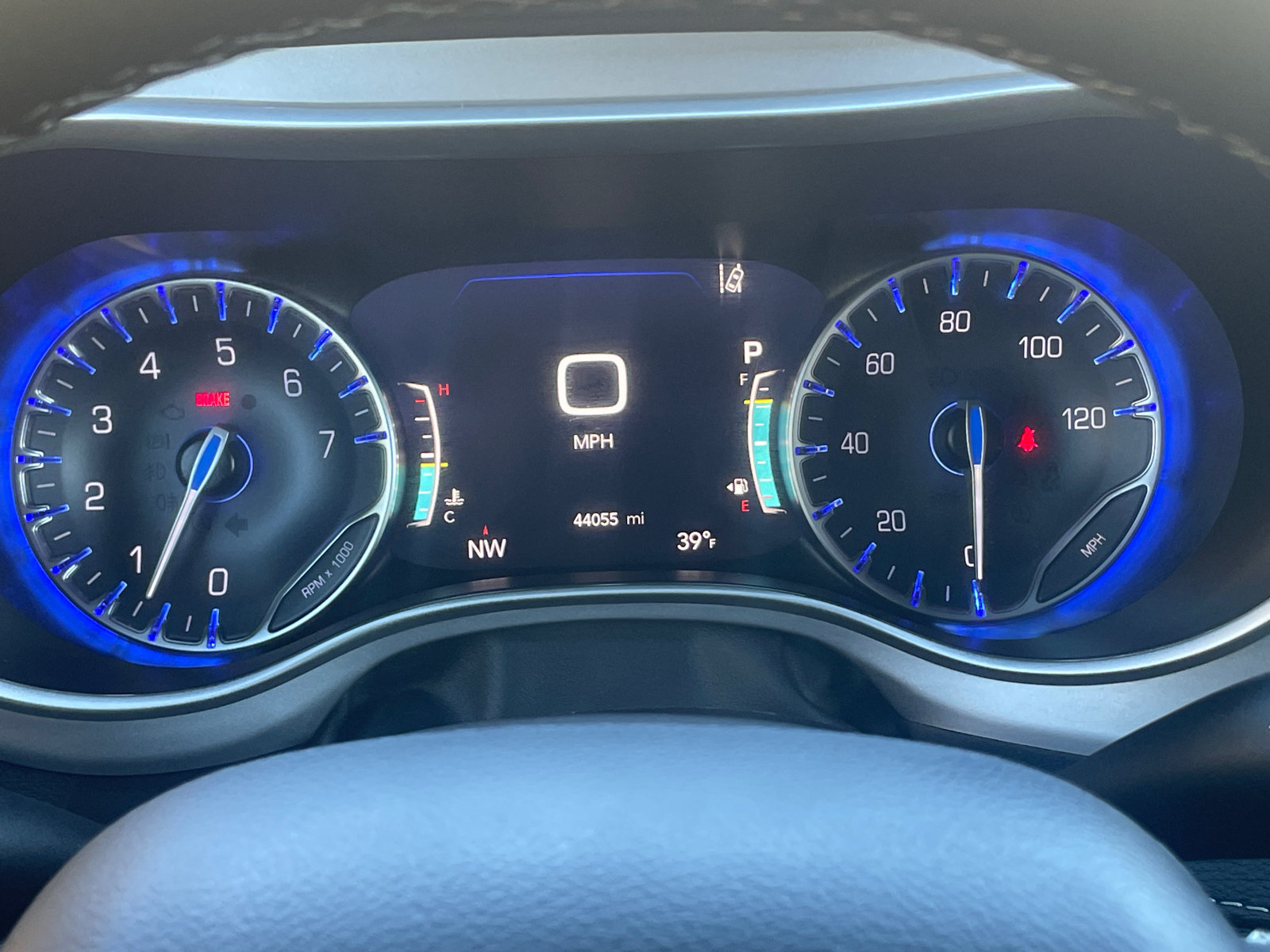 Used 2024 Chrysler Pacifica Touring FWD image 13