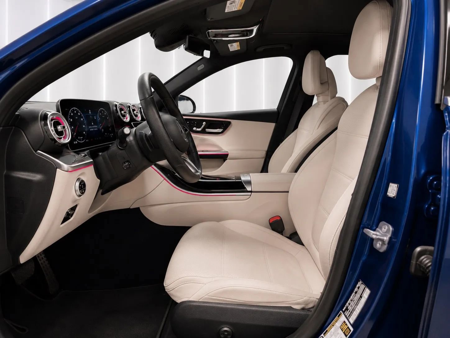Used 2025 Mercedes-Benz C 300 Sedan image 9