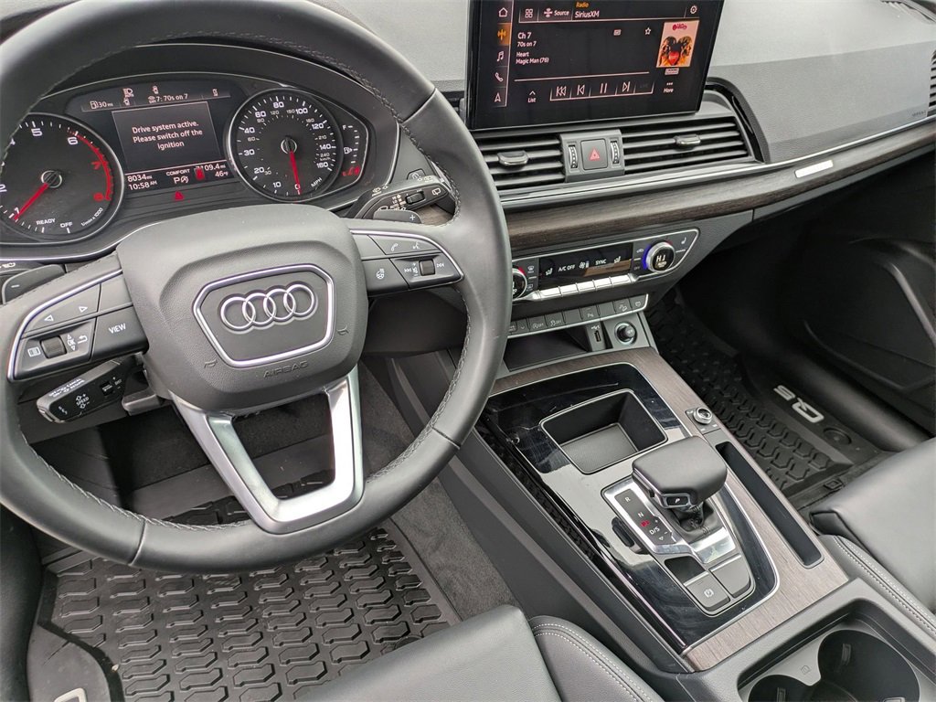 Used 2024 Audi Q5 2.0T Premium w/ Convenience Package image 15