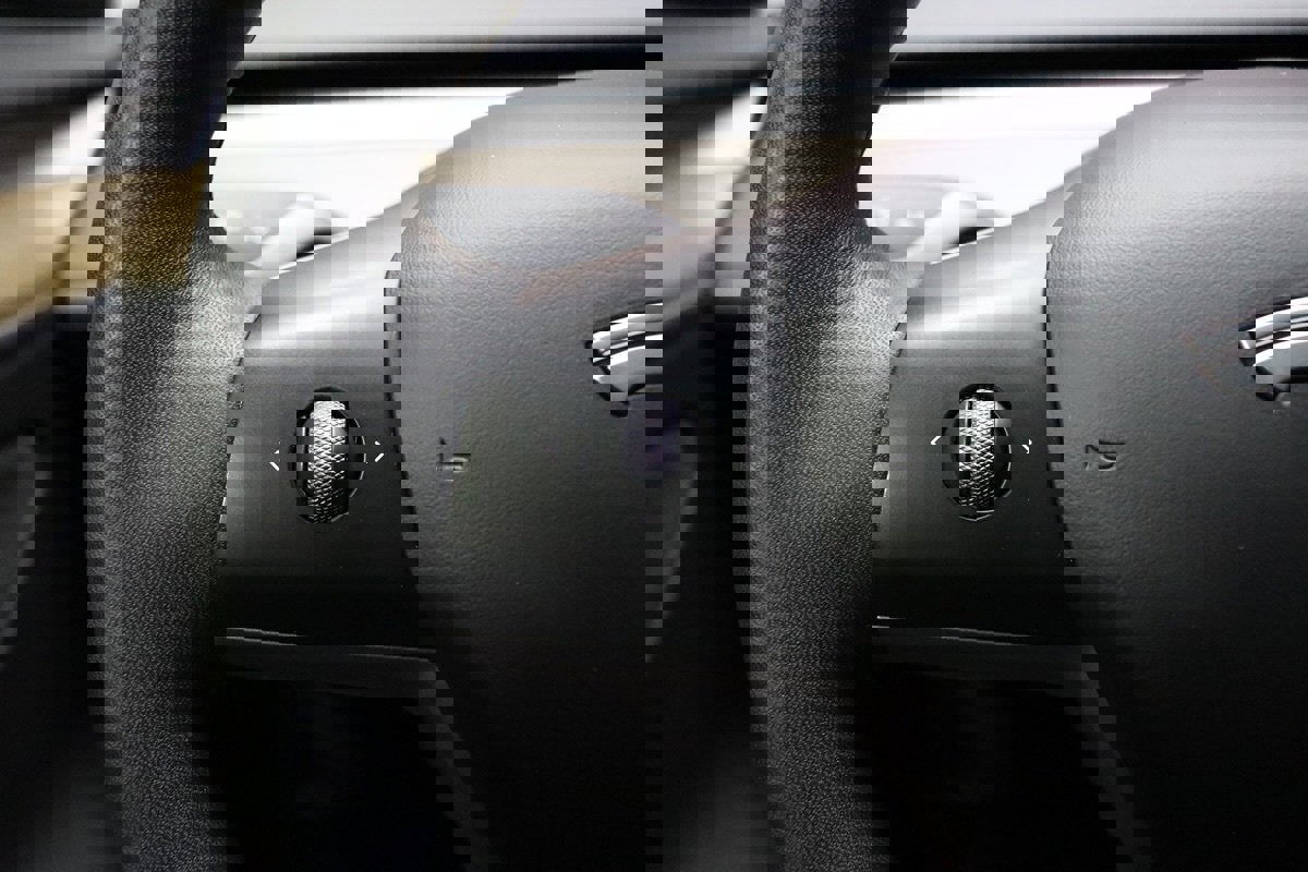 Used 2023 Tesla Model 3 Standard Range image 49
