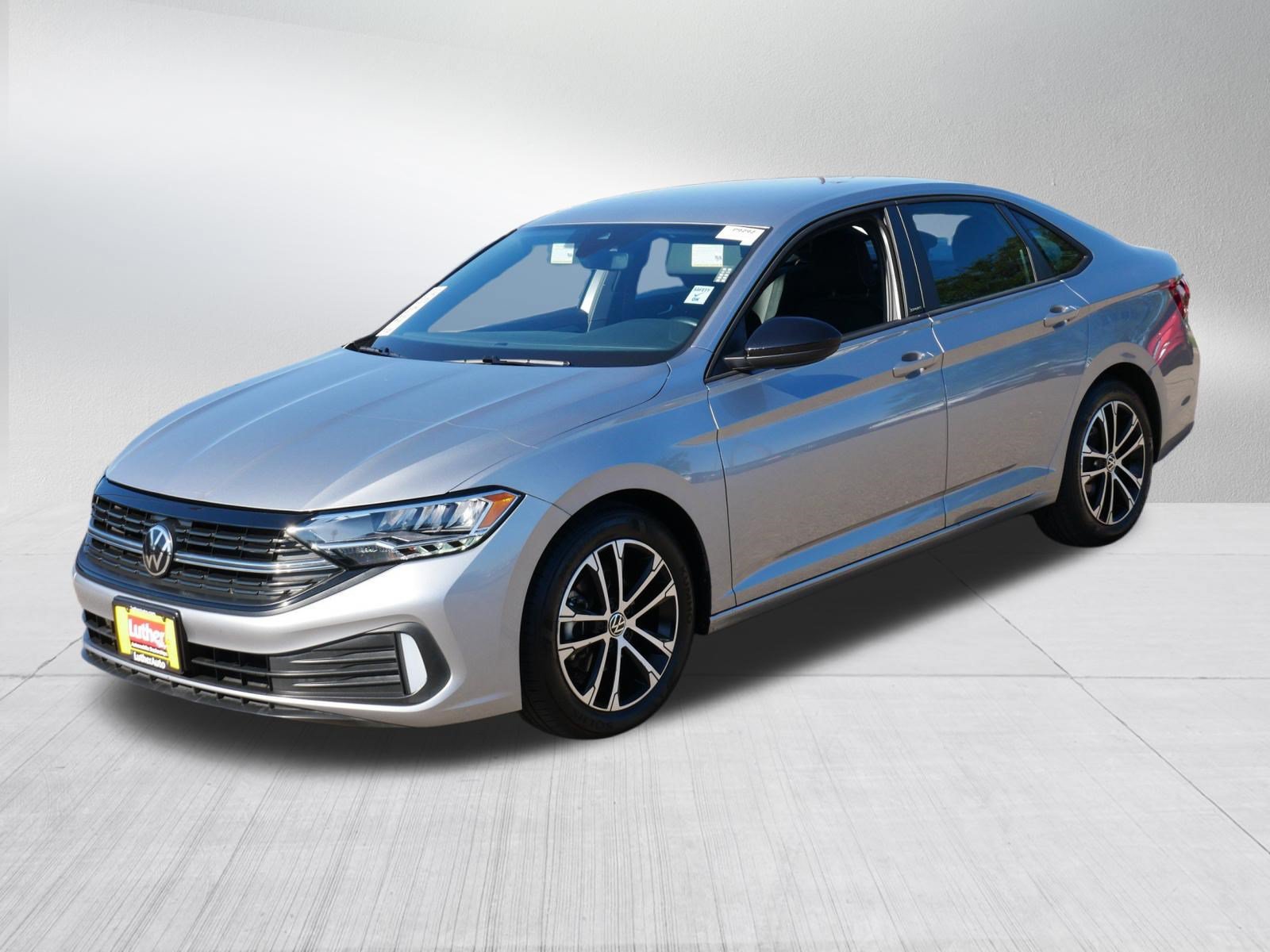 Used 2024 Volkswagen Jetta Sport FWD image 3