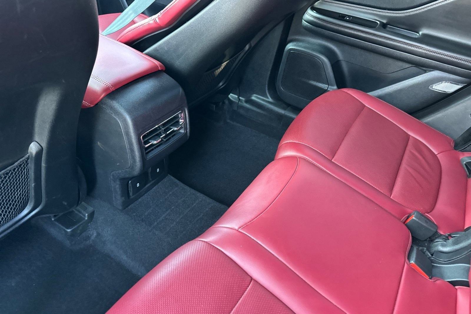 Used 2023 Lincoln Corsair Reserve w/ Jet Appearance Package image 25